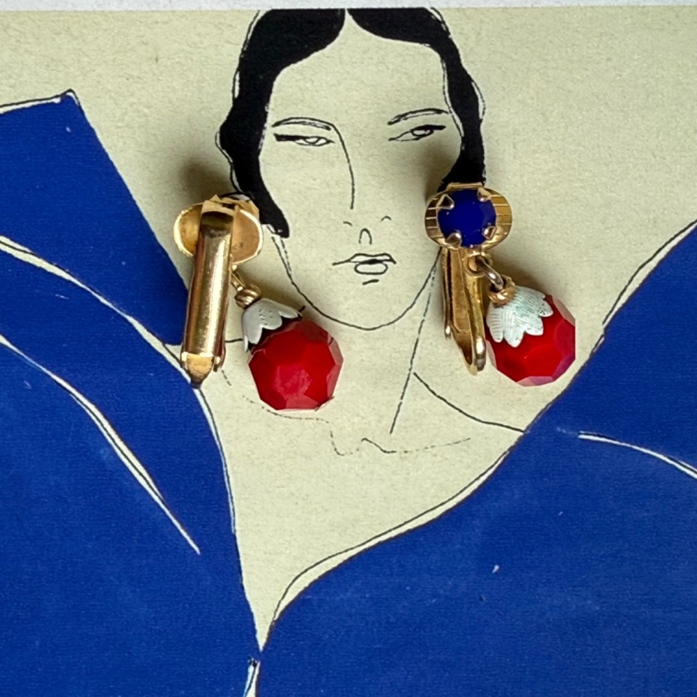 HANDMADE VINTAGE Earrings Patriotic Beaded Dangle Small Clip Red White Blue Gold - Picture 5 of 5